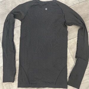 Women’s Lululemon Black/White Striped Shirt